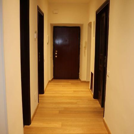 Хостел R.T. House'S Рим Екстер'єр фото